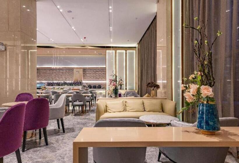 Lavande Hotel Anshan City Center