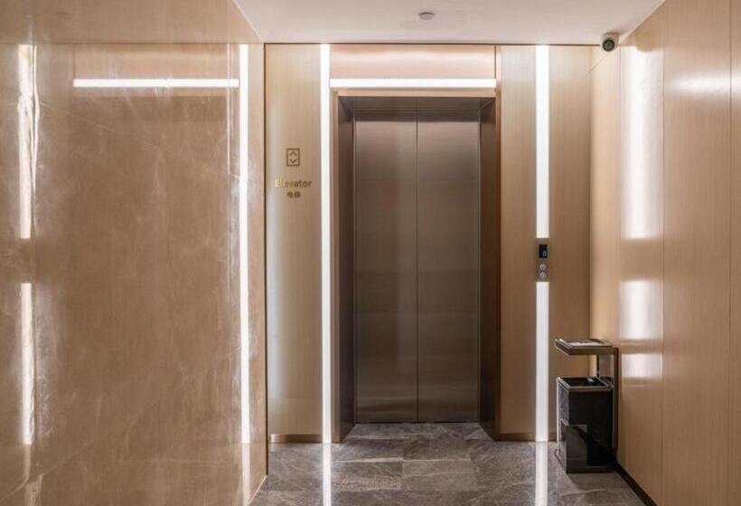 Lavande Hotel Chaozhou Fortune Center Lin Street