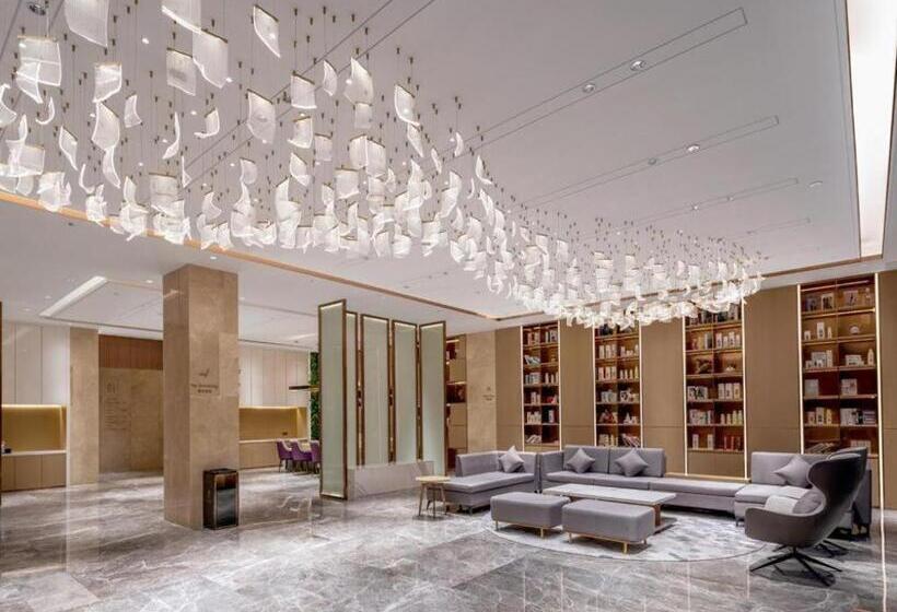 Lavande Hotel Chaozhou Fortune Center Lin Street