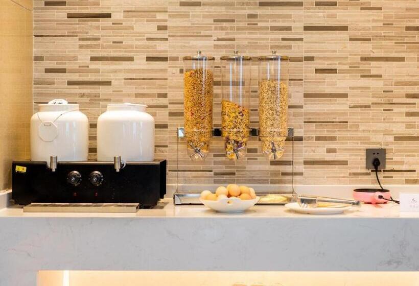 Lavande Hotel Xuchang Pangdonglai Hengdajinhui Plaza