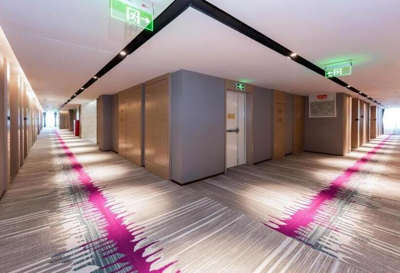 Lavande Hotel Zhengzhou Hanghai East Road Jingkai Center Square Metro Station
