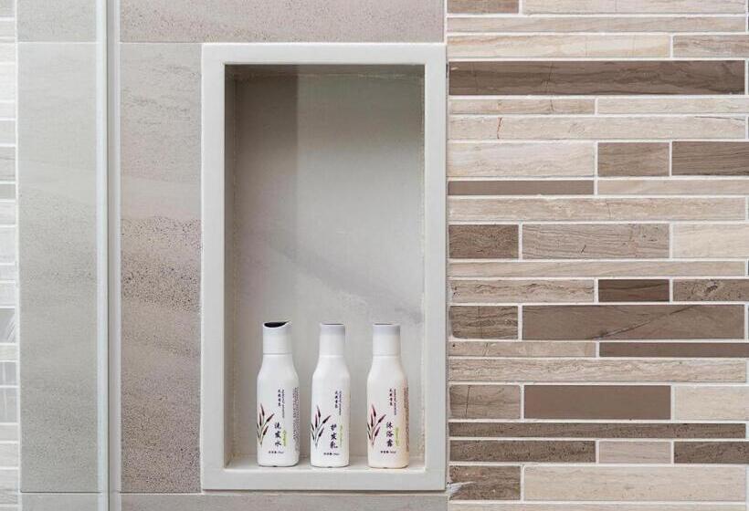 Lavande Hotel Zhongshan Shiqi Daxinxinduhui North Zhongshan Station