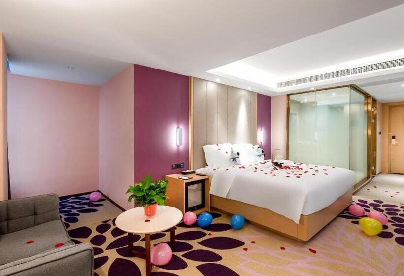 Lavande Hotel Zunyi Times Tianjie