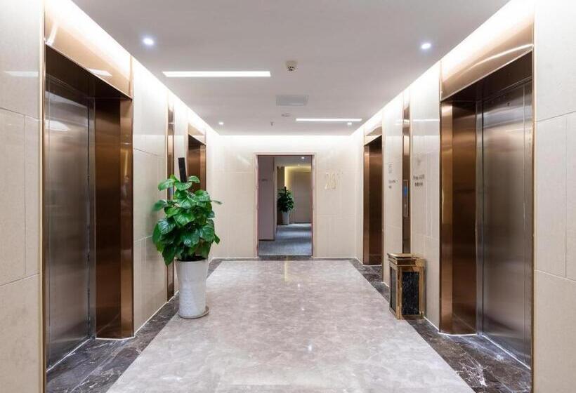 Lavande Hotel Zunyi Times Tianjie