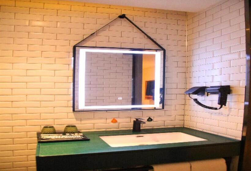 Premier City Comfort Hotel Altay Wanghu Commercial Plaza