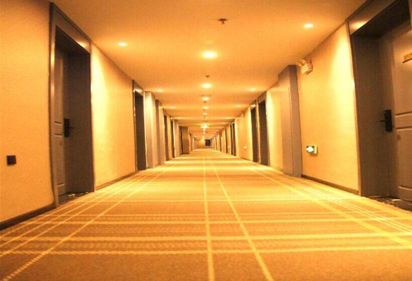 Premier City Comfort Hotel Altay Wanghu Commercial Plaza