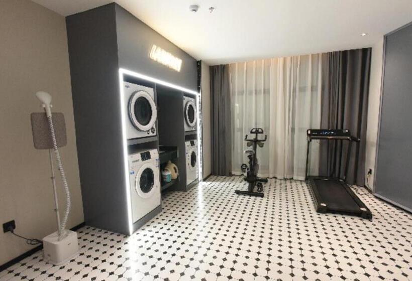 Premier City Comfort Hotel Hechi Luocheng Central Plaza