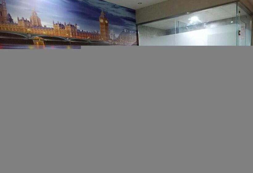 Super 8 Hotel Dingzhou Chongwen Street