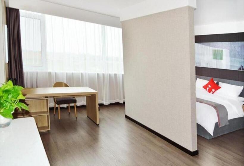 Thank Hotel Dezhou Linyi Yanlu International