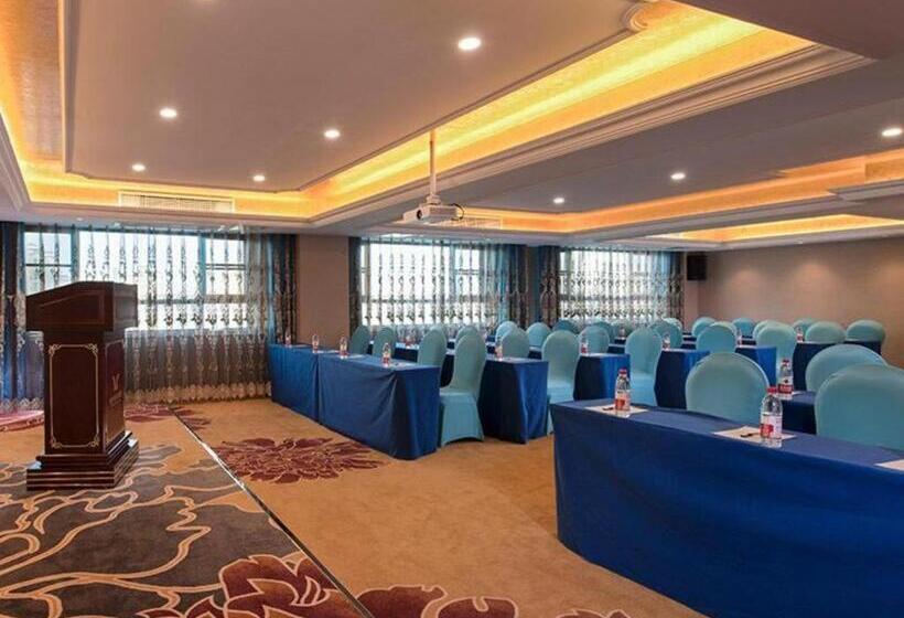 Vienna Hotel Anhui Wuhu Fangte Nanxiangwanshang