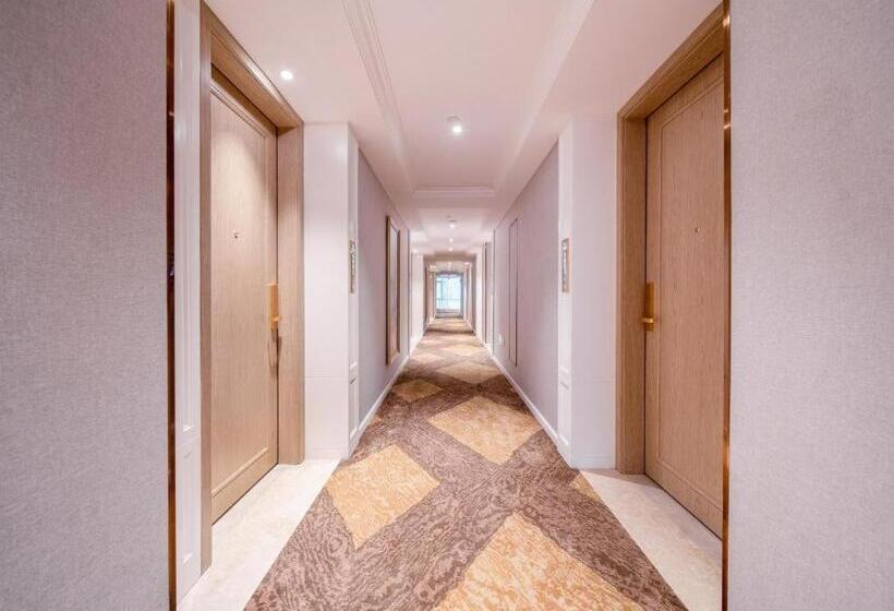 Vienna Hotel Chaozhou River View