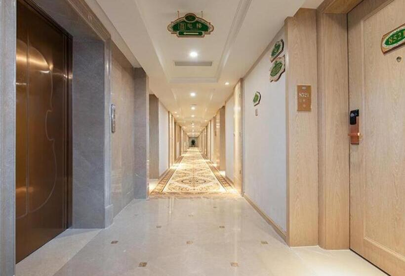 Vienna Hotel Ganzhou Nankang District Center