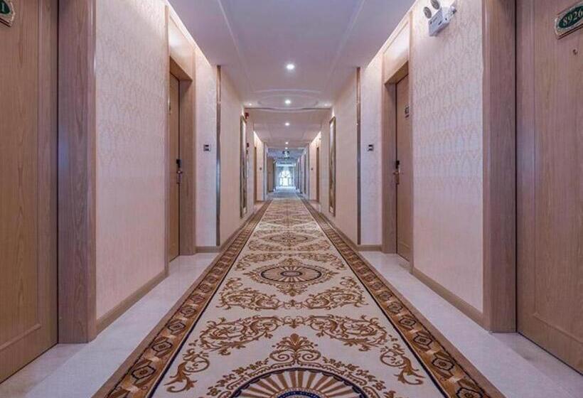 Vienna Hotel Guangdong Chaozhou Chaoshan High Speed Railway Station