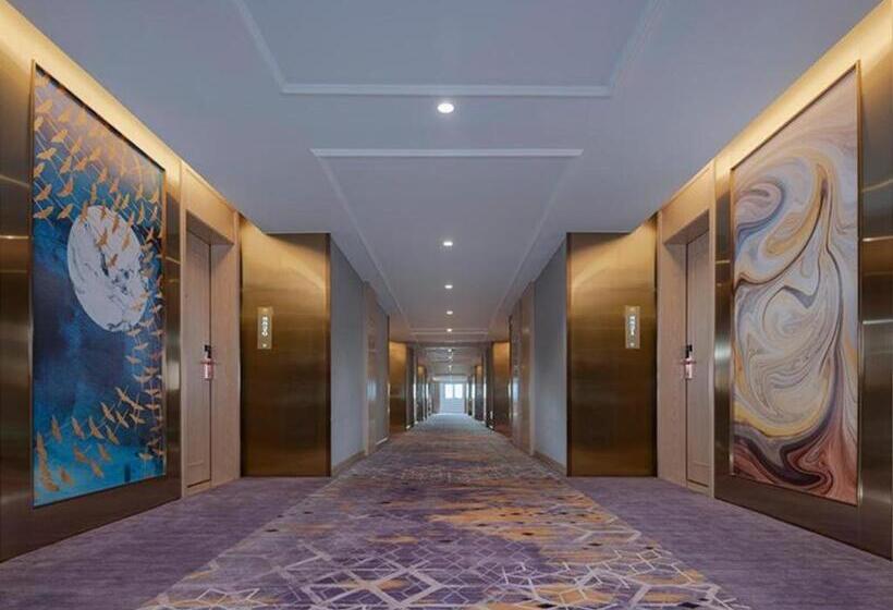 Vienna Hotel Guangdong Foshan Sanshui Forest Park