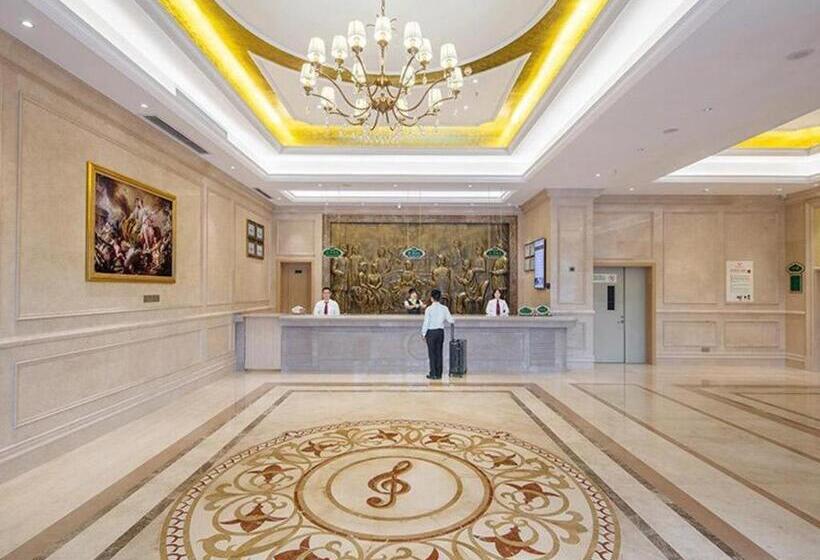 Vienna Hotel Guangdong Zhongshan South Area Passenger Station