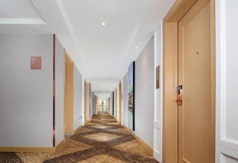 Vienna Hotel Guangxi Baise Xilin County Juting Cultural Arts Center