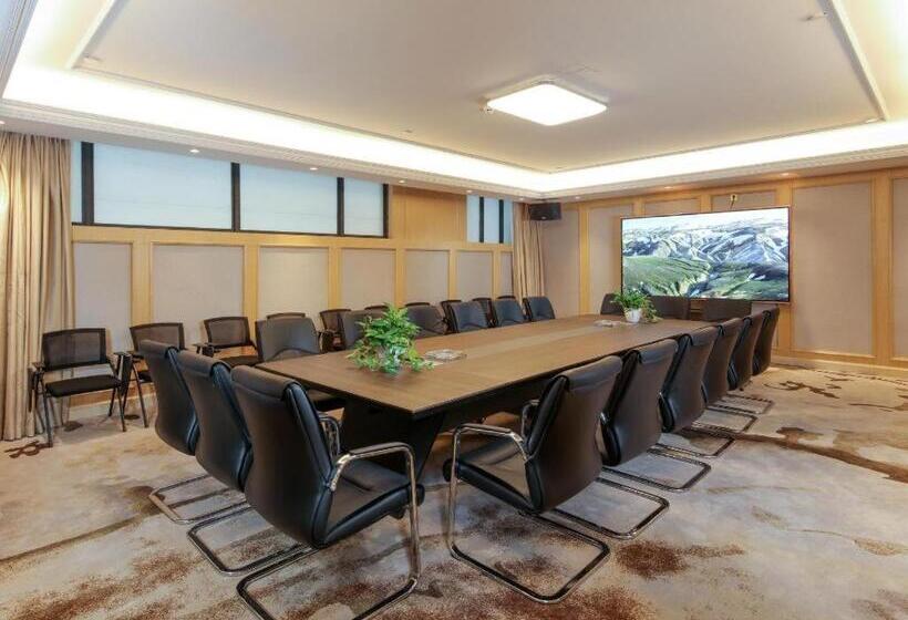 Vienna Hotel Guizhou Xingren