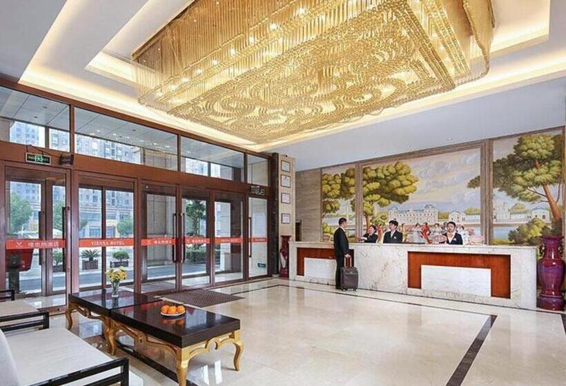 Vienna Hotel Henan Xinyang East Zone Of Central Hospital