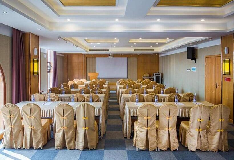 Vienna Hotel Hubei Xiantao Palace