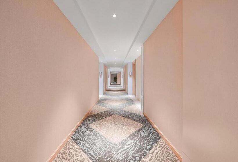 Vienna Hotel Jiangxi Ganzhou Ningdu Bus Station