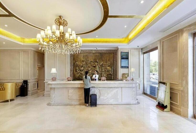 Vienna Hotel Jiangxi Shangrao High Speed Railway Station