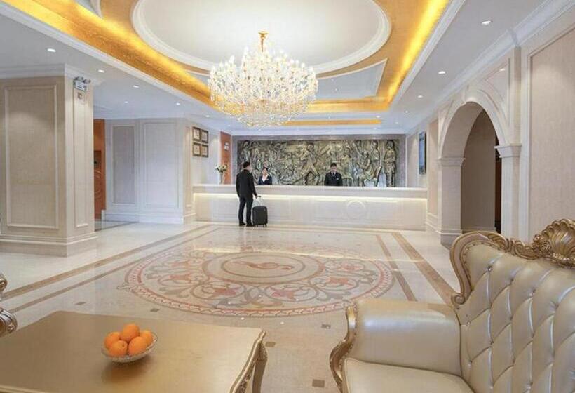 Vienna Hotel Nanchang New Grand Hongcheng Market Xianghu 1st Hospital