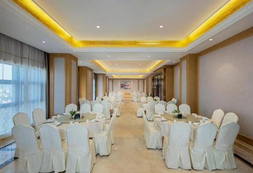 Vienna Hotel Shaanxi Hanzhong Central Square High Speed Railway Station