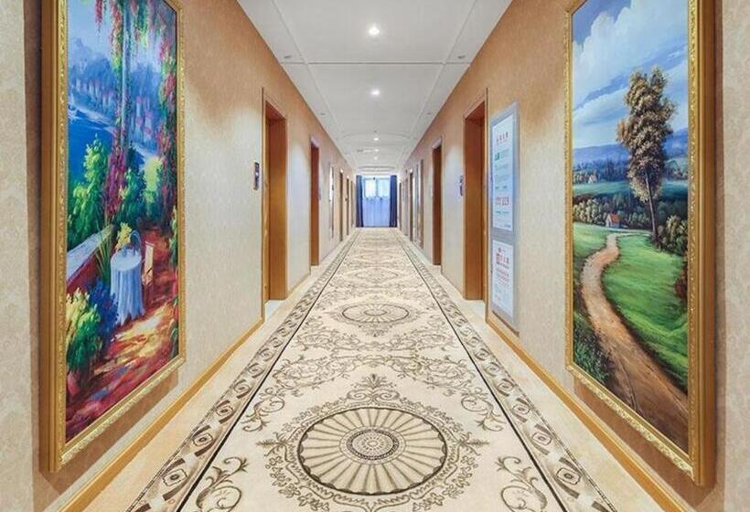 Vienna Hotel Taicang Shanghai East Road Landu Branch