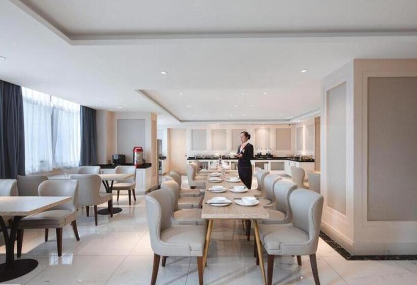 Vienna Hotel Wuhu Ruifeng Shangbo City