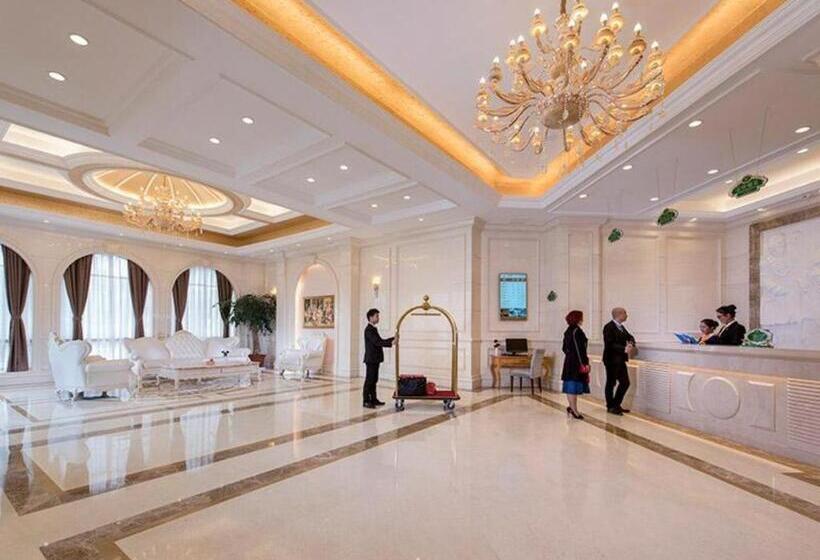 Vienna Hotel Yunnan Shangri La Ancient City