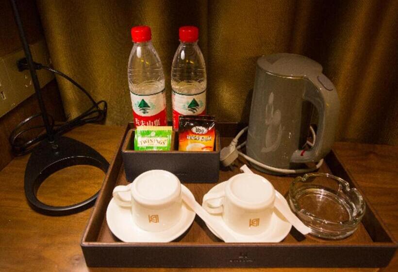 Borrman Hotel Huanggang Wuxue Yuhu Road