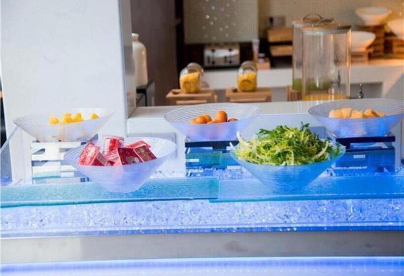 Borrman Hotel Huanggang Wuxue Yuhu Road