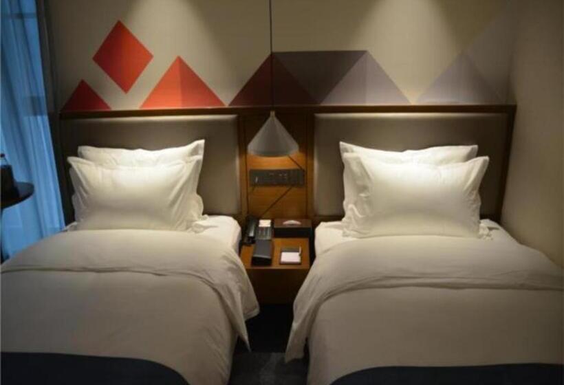 Borrman Hotel Ji Nan Aoti Center East Provincial Hospital