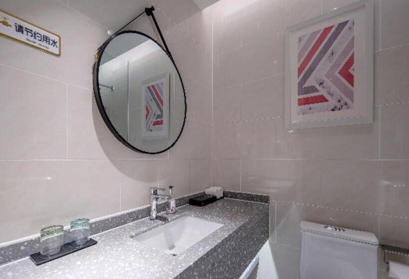 Borrman Hotel Wuzhou College Fumin Road