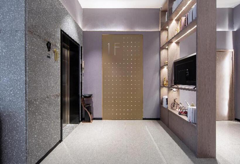 Borrman Hotel Wuzhou College Fumin Road