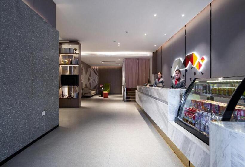 Borrman Hotel Wuzhou College Fumin Road