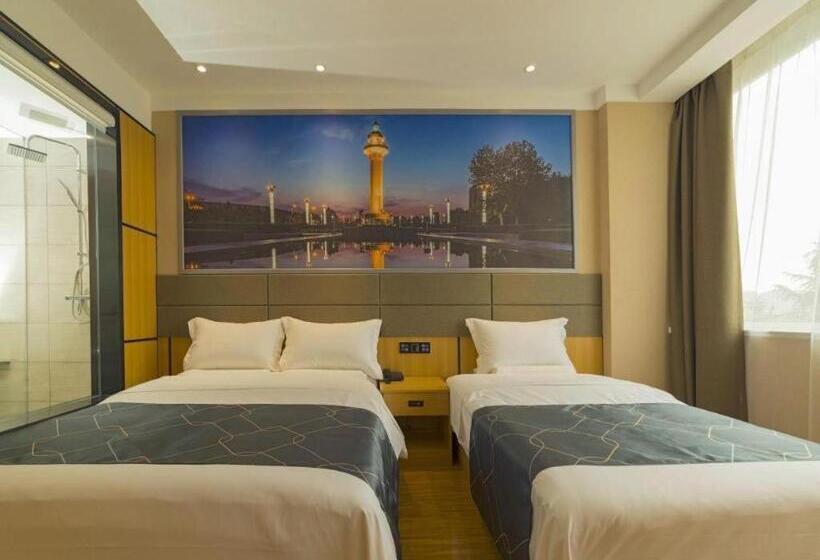 Chonpines Hotel·rizhao Yingbing Road Rt Mart