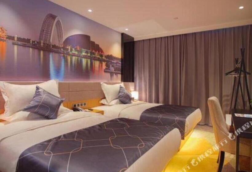 Chonpines Hotel·s Liaocheng City Centre Wuxing Department Store