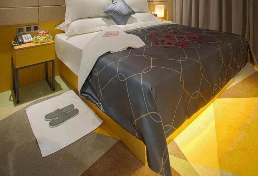 Chonpines Hotel·s Liaocheng City Centre Wuxing Department Store