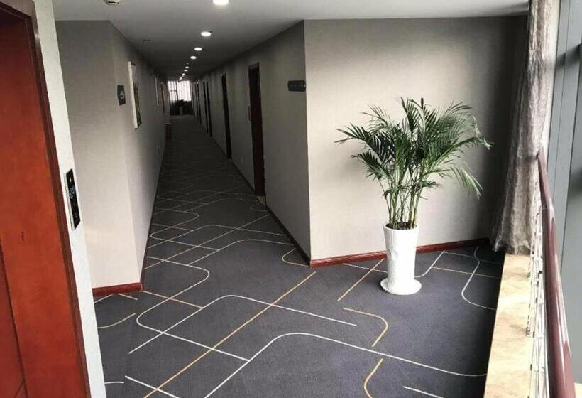 Chonpines Hotels·anshun Taixiang Baili