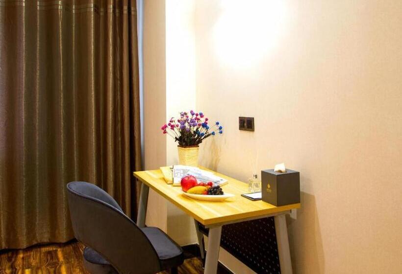 Chonpines Hotels·xining Qingzang Building