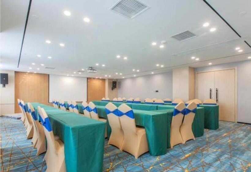 Echarm Hotel Wuhan Tianhe Airport Outlets