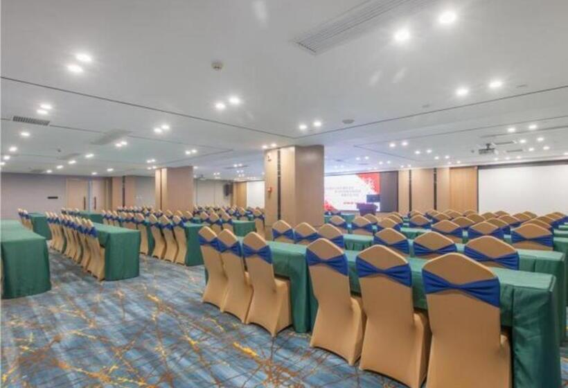 Echarm Hotel Wuhan Tianhe Airport Outlets