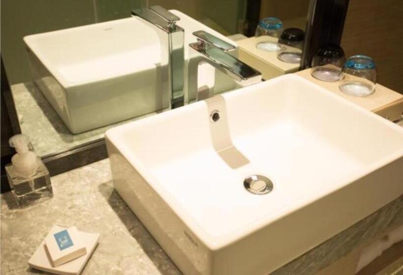 Echarm Hotel Xiantao Wushang Gymnasium