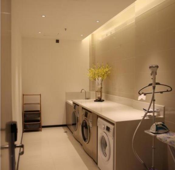 Echarm Hotel Yulin Rong County Rongzhou Commercial Plaza