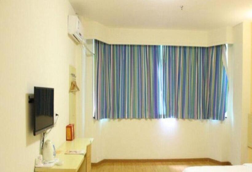 Hotelli 7 Days Inn Zhangzhou Pinghe Branch