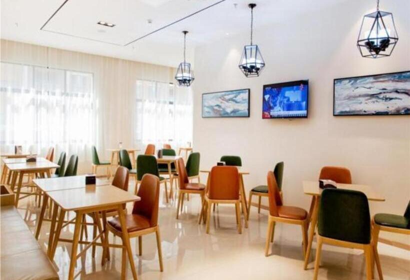 Отель City Comfort Inn Baise Forest Central City Hengji Plaza