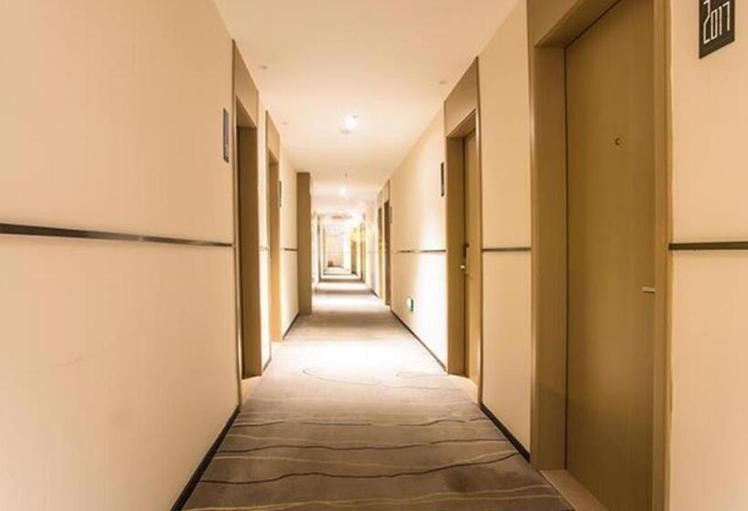 فندق City Comfort Inn Beihai Yintan International Ferry Terminal