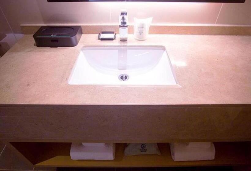 Отель City Comfort Inn Dongfang Donghai Road Gymnasium Municipal Government