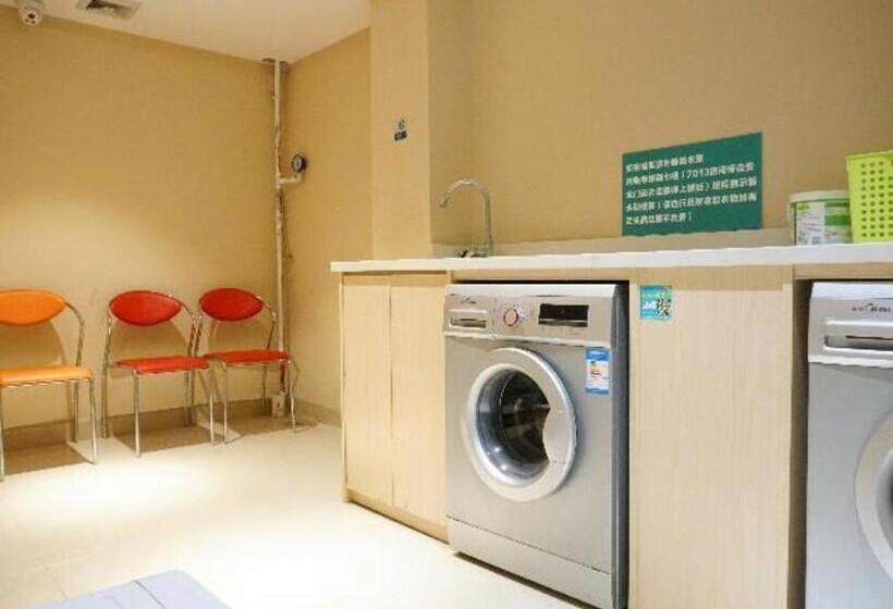 호텔 City Comfort Inn Dongguan Shijie Jiarong Shopping Plaza